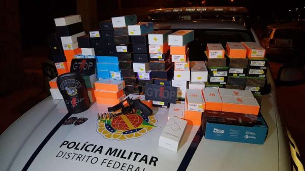 Grupo assalta loja de eletrônicos e rouba 130 celulares no Recanto das Emas