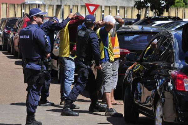 Insegurança preocupa motoristas nos estacionamentos públicos do DF
