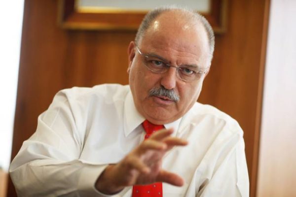 Etchegoyen é sondado para ocupar embaixada