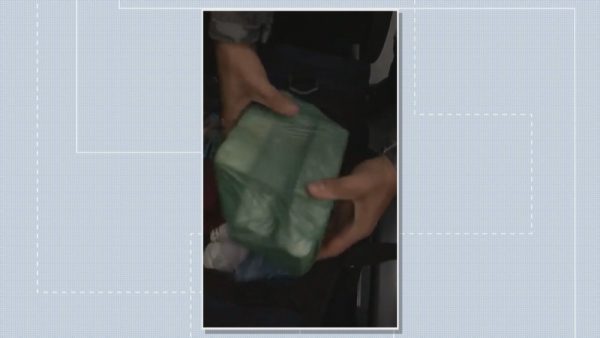 Passageiro é preso em Brasília com 5 kg de droga na mala, em ônibus com destino ao Piauí