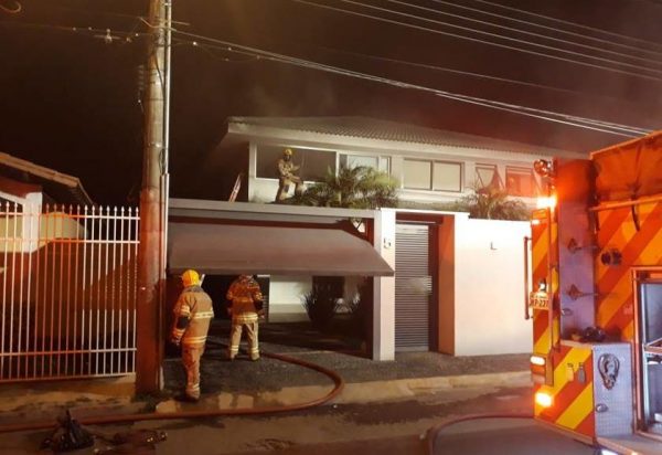 Incêndio atinge escritório de advocacia no Lago Sul