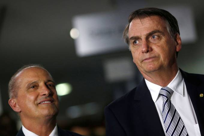 Em MP da reforma, Bolsonaro cria cargos de articulação com Câmara e Senado