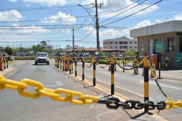 Governo anuncia projeto para regulamentar condomínios fechados no DF