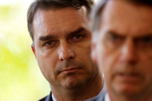 Flávio Bolsonaro sobre decisão de Marco Aurélio: “Não vim pedir foro”