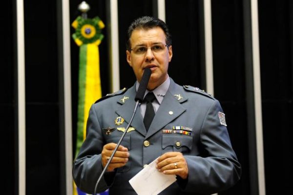 Bancada da Bala quer pacote do Moro antes da Previdência