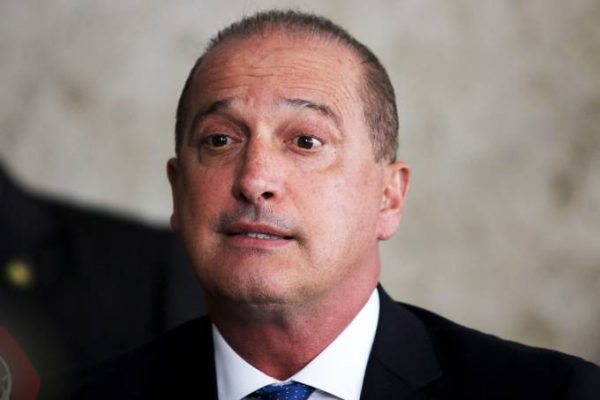 Onyx deixa cargo para desarquivar 108 projetos na Câmara