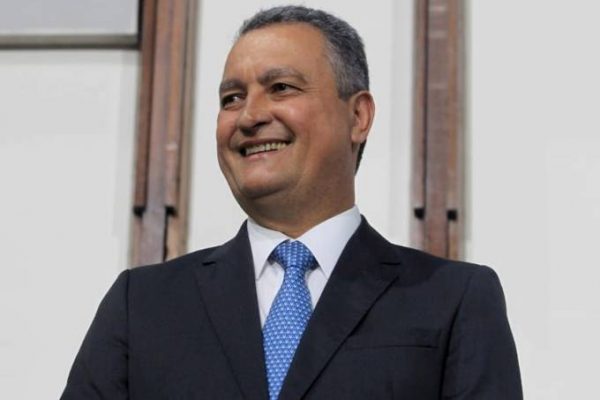 Governadores do Nordeste e Norte se reúnem para definir consórcio