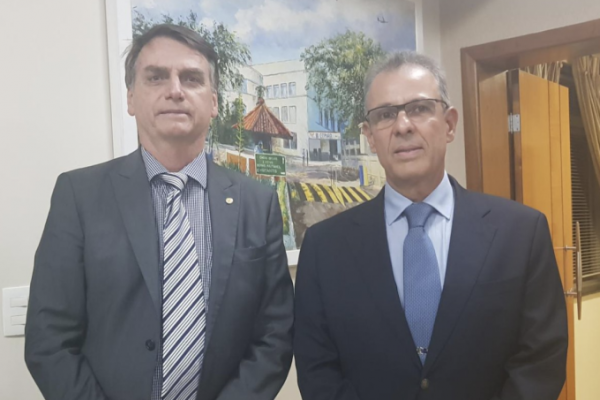 Governo quer evitar novas tragédias com barragens, diz ministro