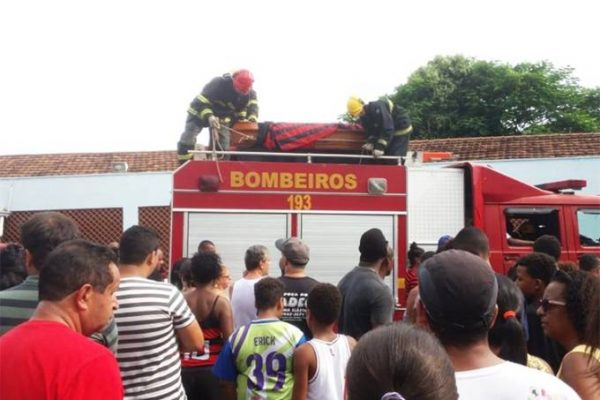 Últimas vítimas do incêndio do Flamengo são enterradas nesta segunda