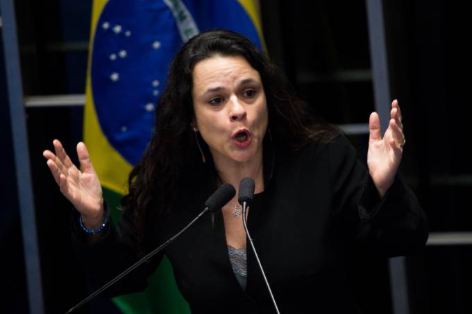 “Precisamos que Cabral fale mais!”, pede Janaína Paschoal