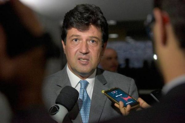 Ministro da Saúde defende educação sexual nas escolas