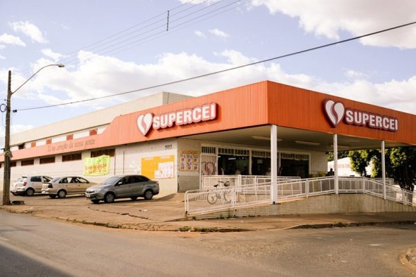 Donos da rede Supercei respondem por sonegação de quase R$ 260 milhões