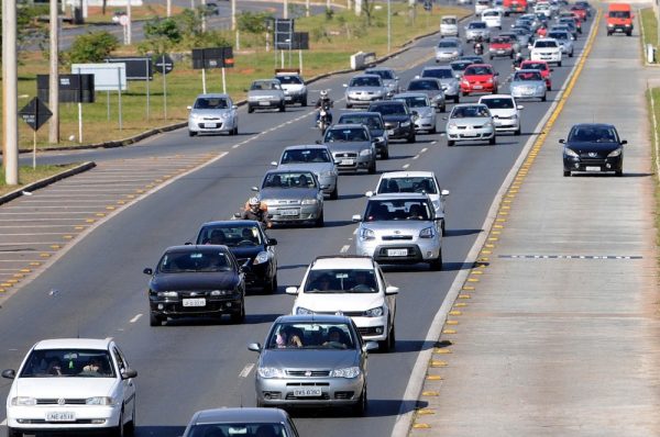 Inversão na EPTG em horários de pico começa na segunda; veja linhas de ônibus alteradas