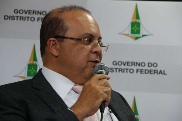 Ibaneis promete posto de perícias do INSS em estações de metrô