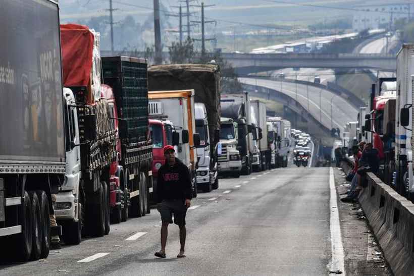 Se acontecer, greve de caminhoneiros testará poder de negociação do governo