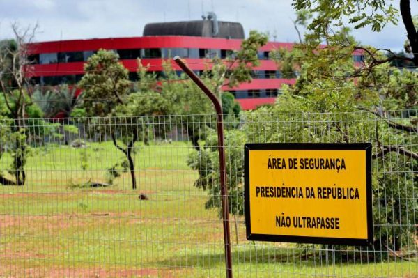 Explosão de caixa em hotel indica que criminosos têm equipe de inteligência