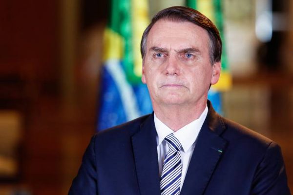 Bolsonaro tem reunião nesta quarta para analisar reforma dos militares