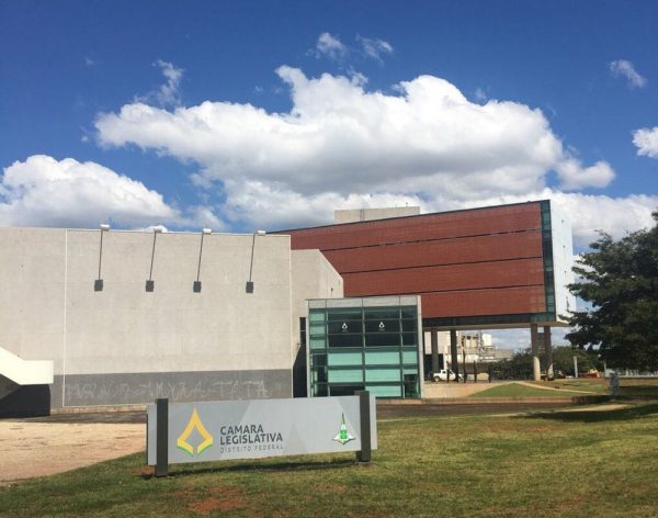 Projeto que proíbe nomeação de condenados pela Lei Maria da Penha em cargos em comissão no DF é aprovado