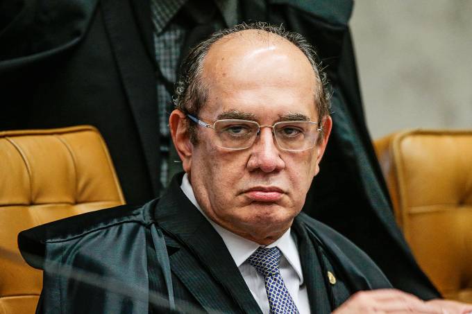 Senadores assinam manifesto pró-impeachment de Gilmar Mendes