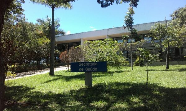 Servidor é preso em operação que investiga fraudes na compra de macas e leitos de hospitais do DF