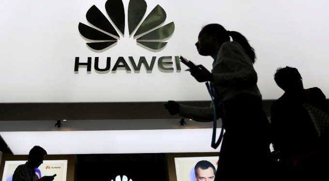 Governo do Reino Unido aprova Huawei na rede 5G