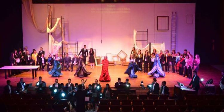 Festival Ópera na Tela mostra clássico italiano recriado no Cine Brasília