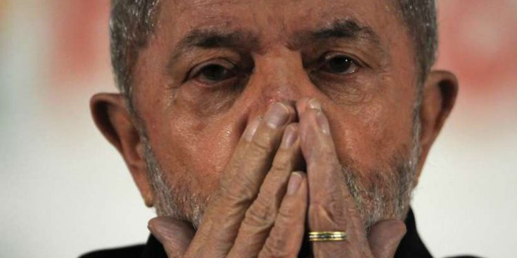 Redução de pena não garante saída de Lula da prisão este ano; entenda