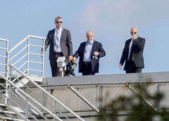 Polícia Federal derruba exclusividade de entrevistas com ex-presidente Lula