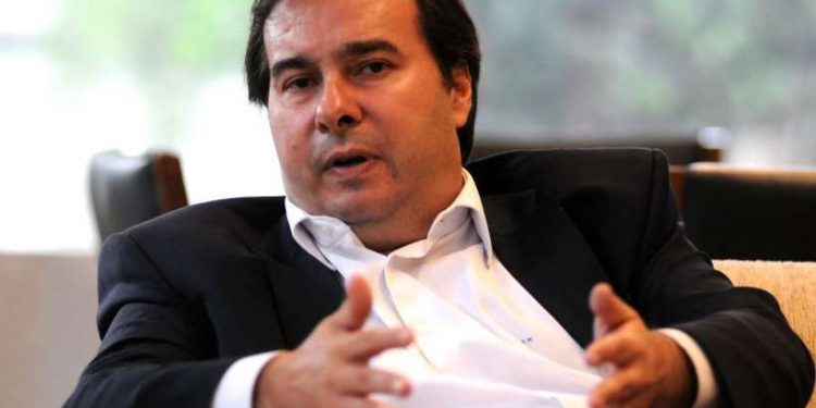 Calendário de trabalhos da Comissão Especial será mostrado dia 6, diz Maia