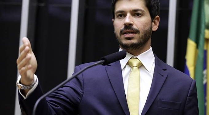 Deputado sobre criminalização de jogos violentos: ‘Quero propor o debate’