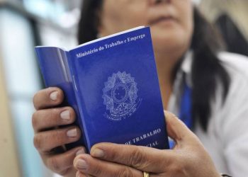 Após crítica de Bolsonaro, IBGE defende metodologia para medir desemprego