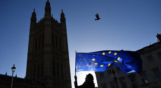 UE elabora lista de tarifas sobre US$ 20 bilhões em produtos dos EUA