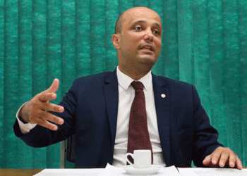 Governo Bolsonaro estuda nomes para substituir líder na Câmara