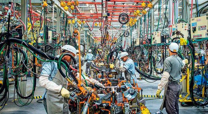 Venda de veículos cresce 0,8% em março, diz Fenabrave