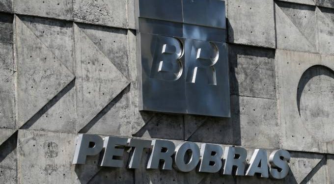 Bolsonaro fará reunião com ministros sobre preço de combustíveis