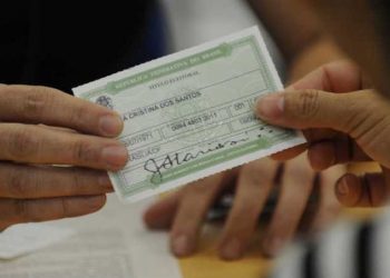 TSE diz que 2,6 milhões de títulos de eleitores estão irregulares