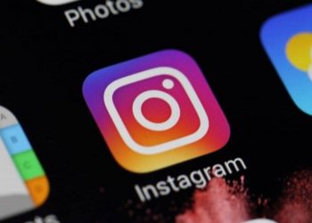 Jovens brasileiros passam 1h30 por dia no Instagram. Mas leem pouco mais de dois livros por ano