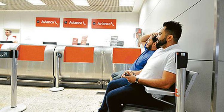 Mais perto da falência, Avianca leiloa quase tudo