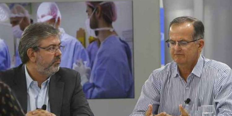 ‘Operadas no melhor momento’, diz médico das gêmeas Mel e Lis