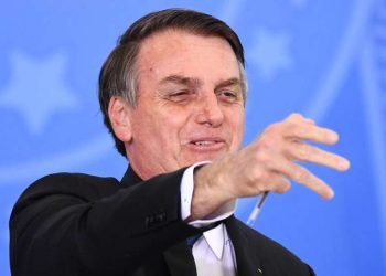 Bolsonaro tem até esta sexta-feira para decidir sobre anistia a partidos