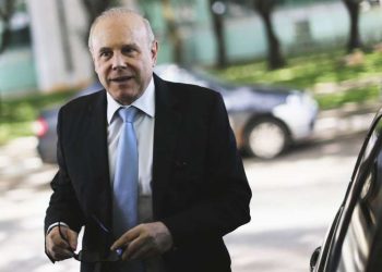 Mantega e Coutinho viram réus por repasse de R$ 8 bi do BNDES à JBS