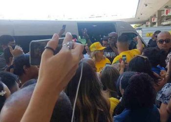 Antes de show, Marília Mendonça causa alvoroço na Rodoviária de Brasília
