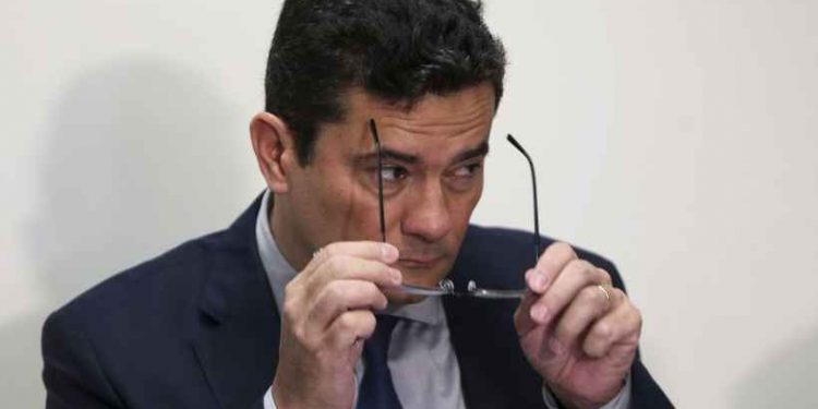 Maioria aprova indicação de Moro para o STF, diz pesquisa