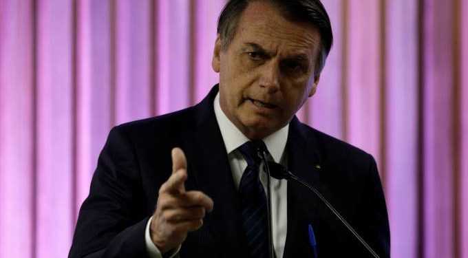 Bolsonaro afirma que alterações no decreto de armas foram pequenas