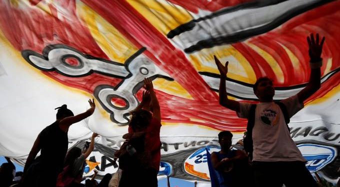 Qual é, afinal, a diferença entre corte e contingenciamento?