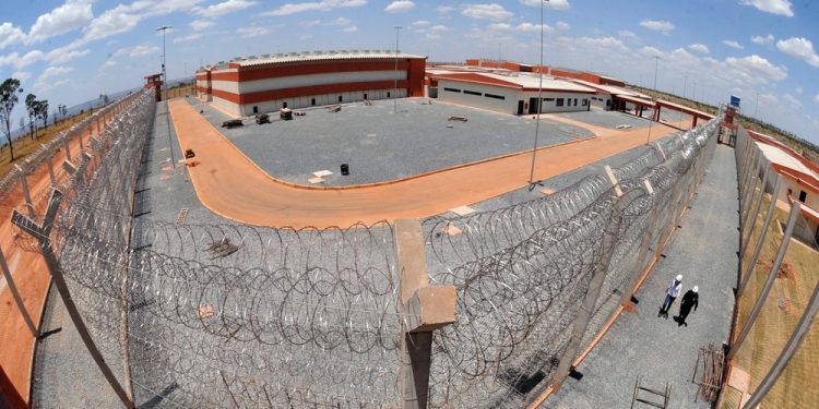 Uso da Força Nacional na Penitenciária Federal de Brasília é prorrogado por mais 120 dias