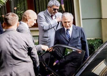 PF pede a juíza para transferir Temer a batalhão da PM em SP