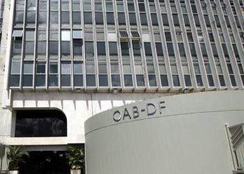 OAB investiga advogado que chamou servidor de tribunal do DF de ‘viado espalhafatoso’