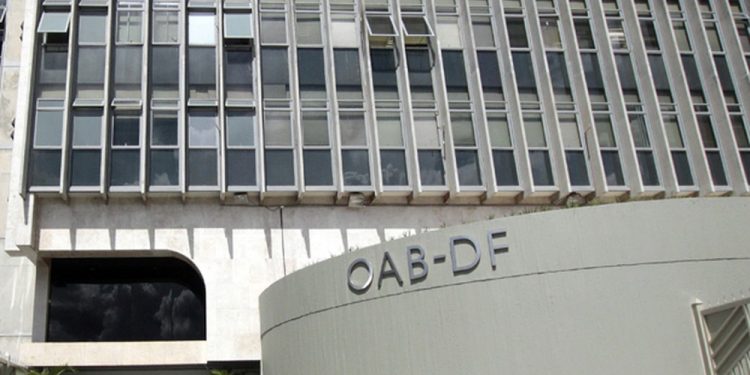 OAB investiga advogado que chamou servidor de tribunal do DF de ‘viado espalhafatoso’