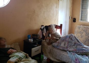 Homem é preso por manter familiares idosos em condições de maus-tratos no DF